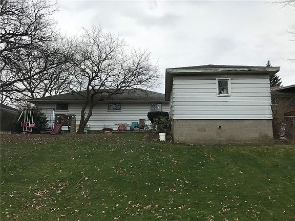 3rd image of 1534 W 42nd St