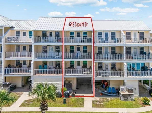 642 Seacliff Dr #C17, Pt Saint Joe, FL 32456