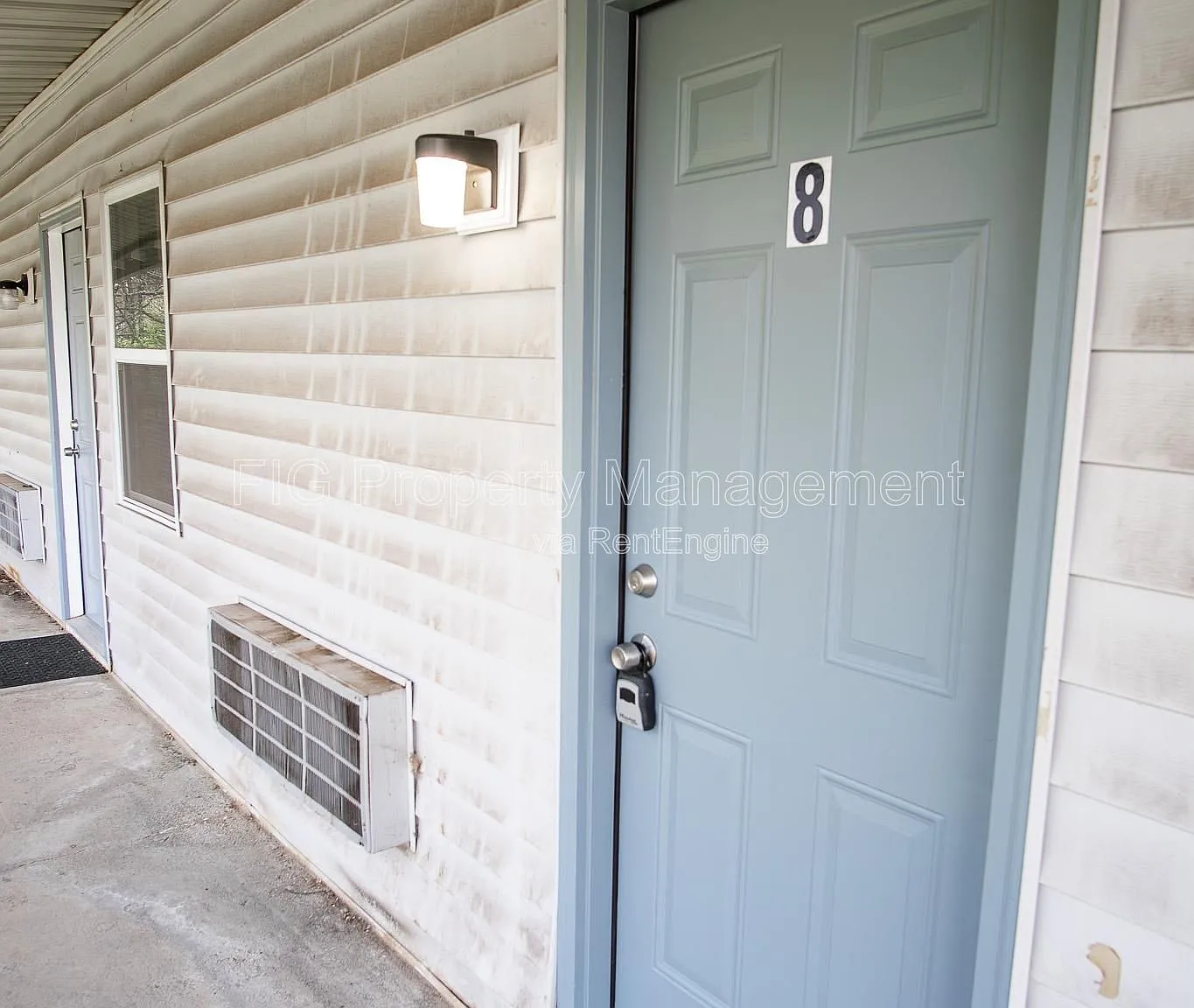 Studio, 1.0 bath, 400 sqft, $795 — Photo 1