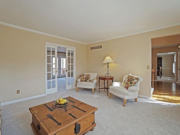 4th image of 7896 New Brunswick Dr