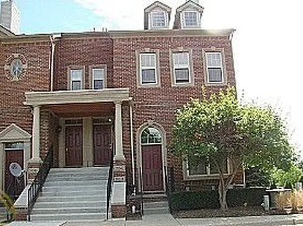 29242 Glen Oaks Blvd W #1, Farmington Hills, MI 48334