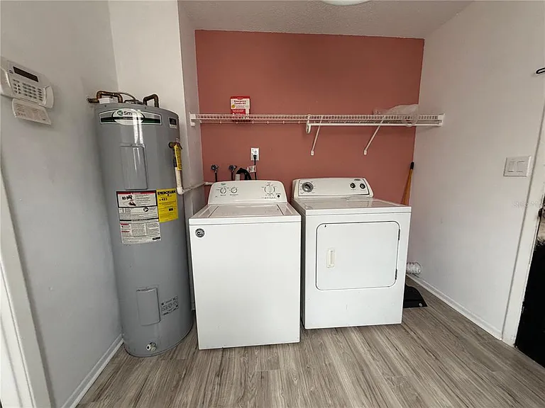 1767 Valencia Ave — Photo 25