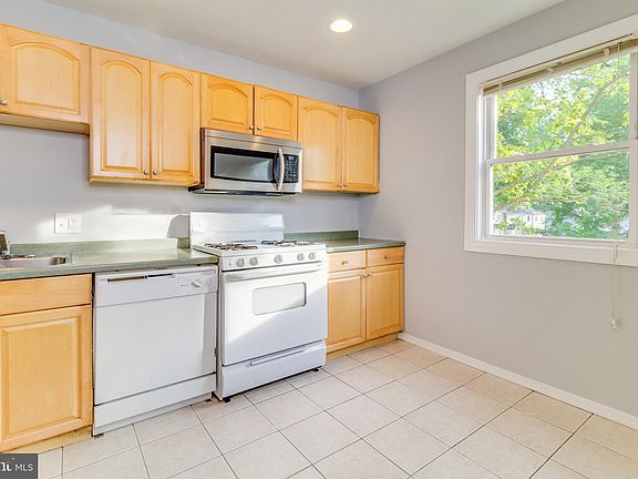 2nd image of 5031 Tibbitt Ln