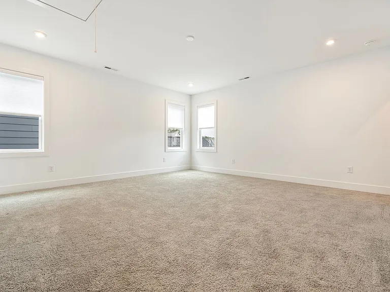 46 Rosedale Way — Photo 10