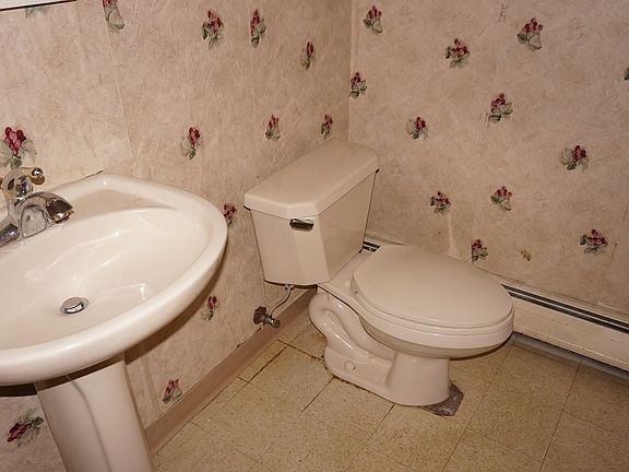 Lower Level Lavatory