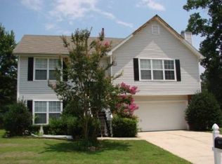 7011 Valley Forge Dr, Flowery Branch, GA 30542