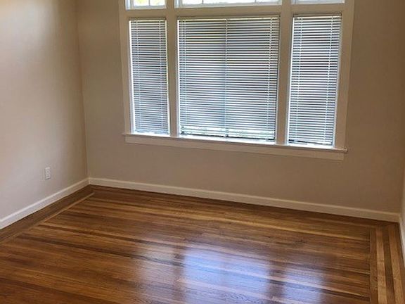 3rd image of 1040 Steiner St #9