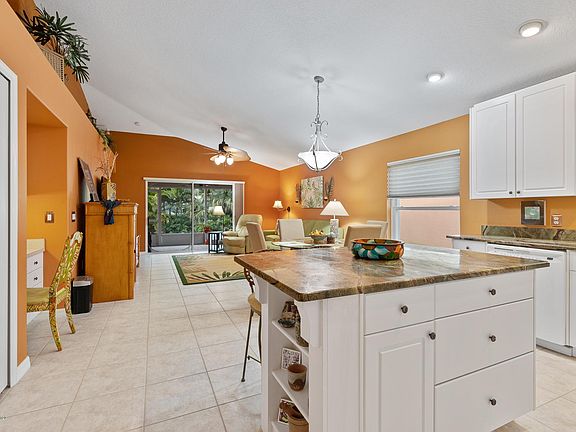 5th image of 3152 Grayson Dr