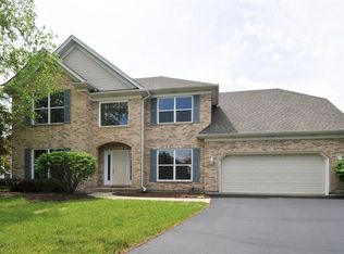 2343 Crabapple Ct, Aurora, IL 60503