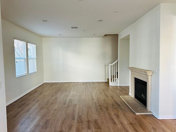 4th image of 220 Lightwood St