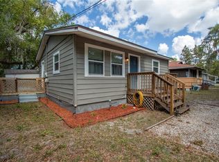 1419 N Simpson St, Mount Dora, FL 32757