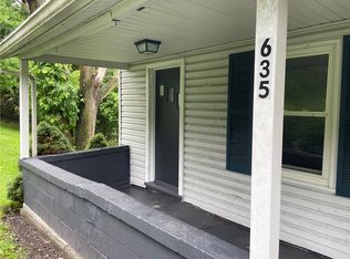 635 N Main St, Houston, PA 15342