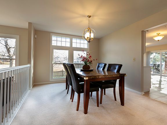 5th image of 308 Southfield Dr