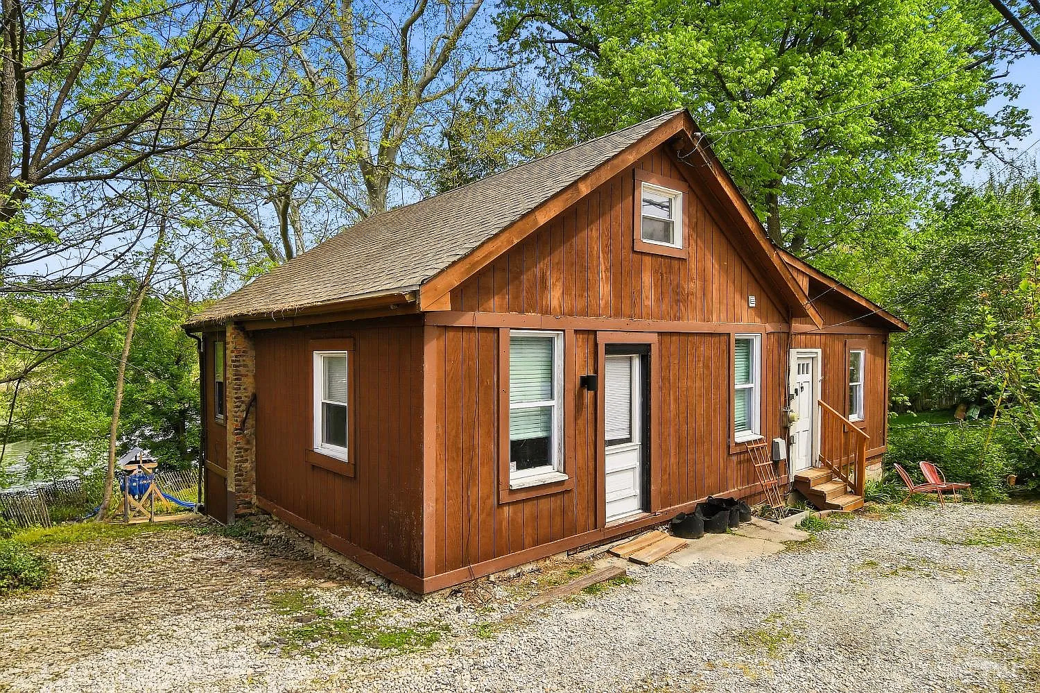 3 bed, 1.0 bath, $1,600 — Photo 3