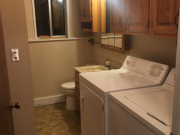 5th image of 3324 Westmont Ave