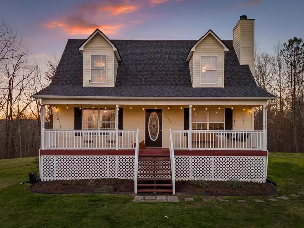 1068 Rogers Rd, Chickamauga, GA 30707