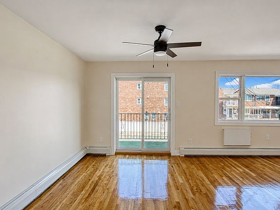 5th image of 8883 24th Ave #2