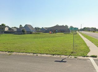 829 9th Ave SW, Perham, MN 56573