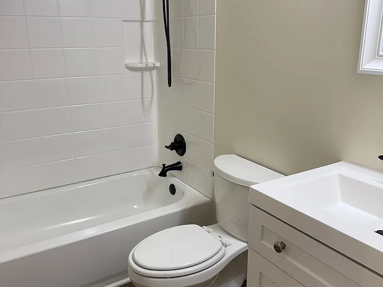 309 Main St #5 — Photo 14