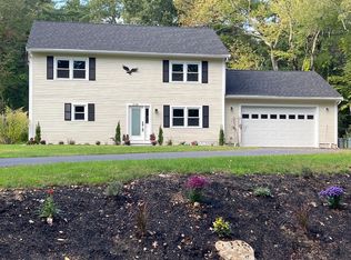 110 Haynes Rd, Townsend, MA 01469