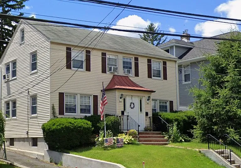 314 Williams Ave — Photo 2