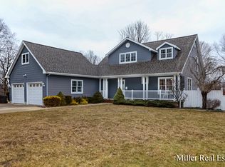 923 S Michigan Ave, Hastings, MI