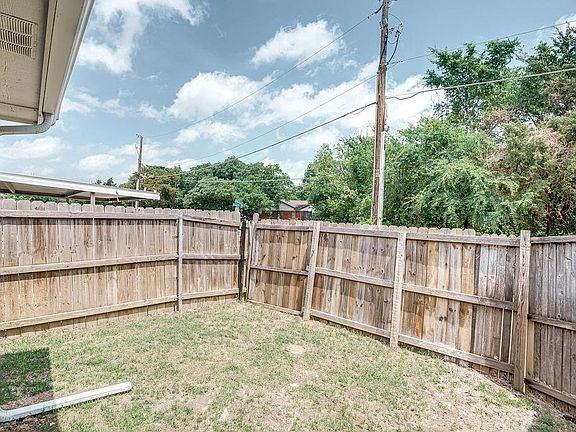 5th image of 2767 Oak Bend Ln