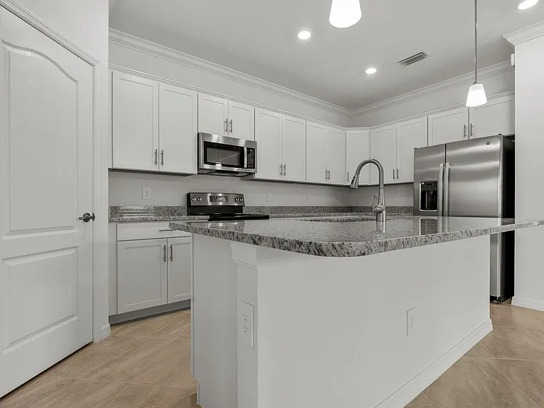 4363 Lemongrass Dr — Photo 12