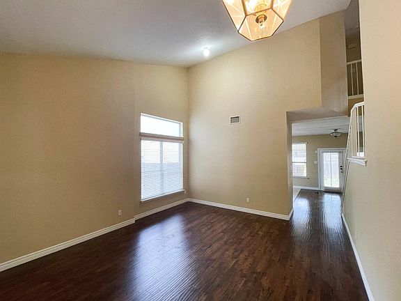 4th image of 12829 Council Bluff Dr