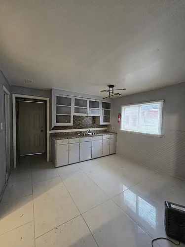 19 Wood Ave #2 Photo 1