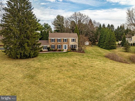 2nd image of 104 Taillevent Cir