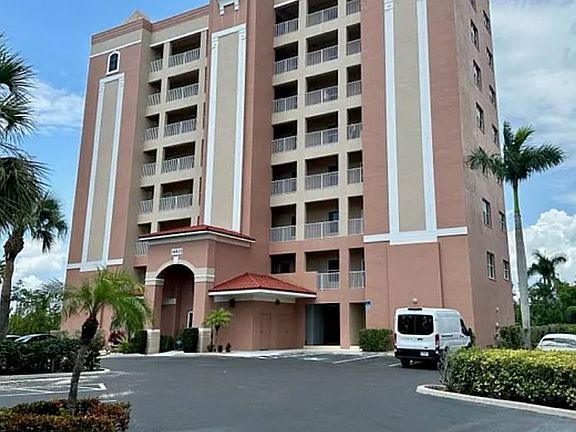 4th image of 14815 Laguna Dr APT 103