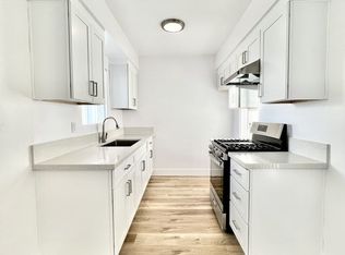 4369 W 132nd St APT 10, Hawthorne, CA 90250