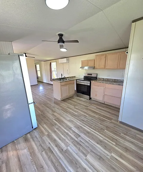 1122 Sean Cir — Photo 2