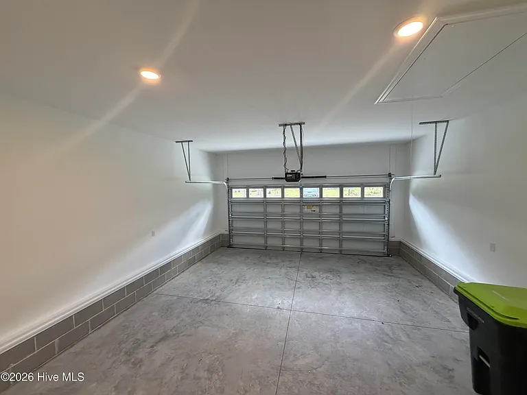 1854 Salisbury Rd — Photo 12