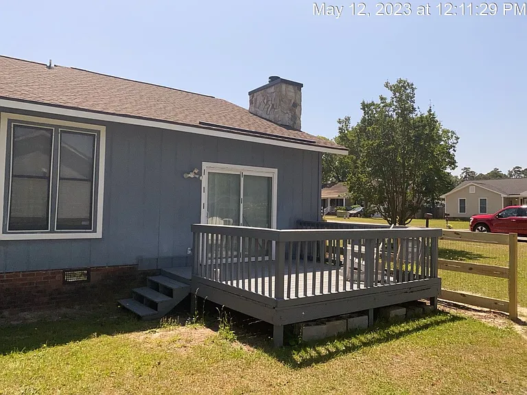 6951 Calamar Dr — Photo 2