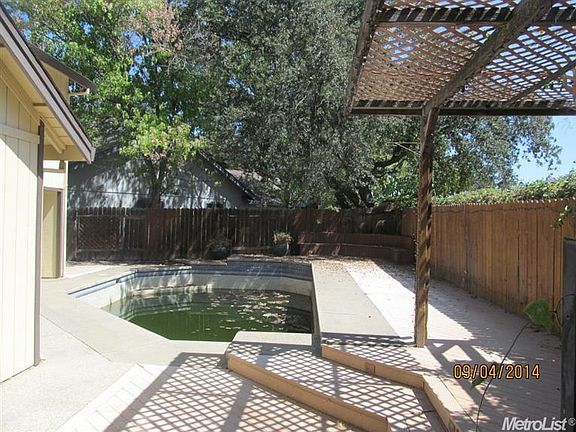 5th image of 313 Lenka Ct