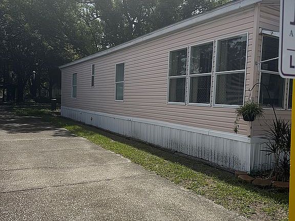 3rd image of 8443 Shell Dr