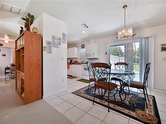 5th image of 604 Tomasello Dr