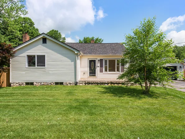 402 W Clinton St, Danville, IN 46122