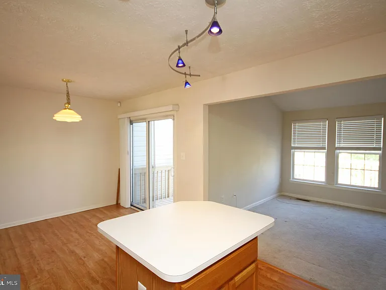 2474 Ivy Landing Way — Photo 6