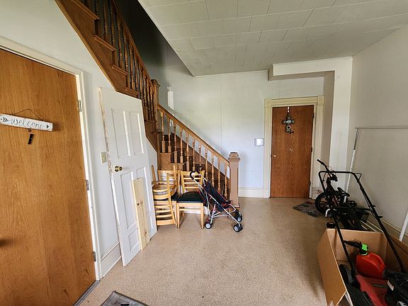 2nd image of 416 Clay St