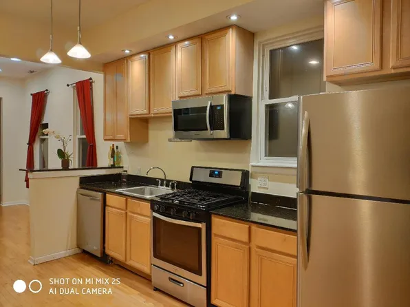 1820 N Washtenaw Ave #1, Chicago, IL 60647