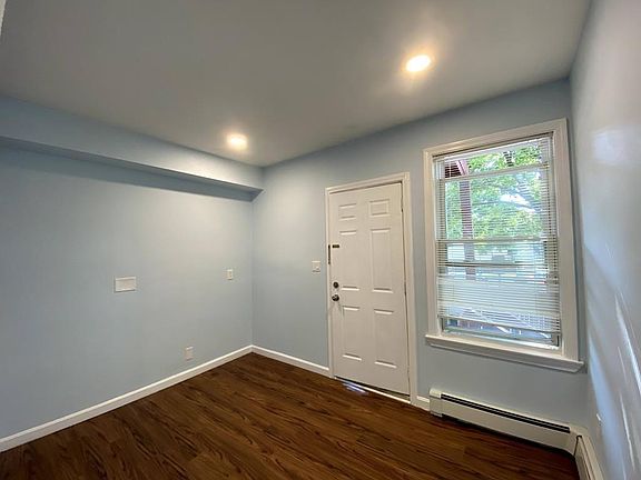 5th image of 5 Centre St #1