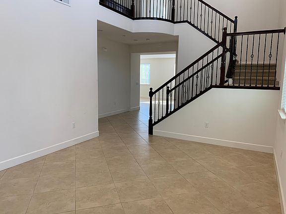 5th image of 110 Windsong Way