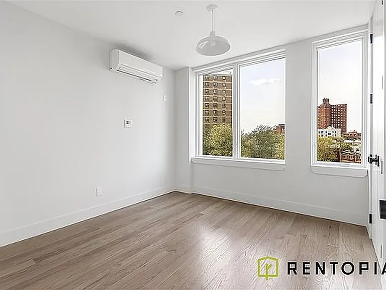 922 Dekalb Ave #5F — Photo 7