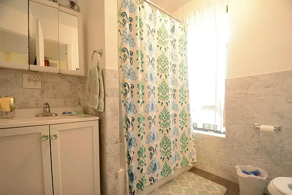 Rented by Keller Williams NYC | media 9