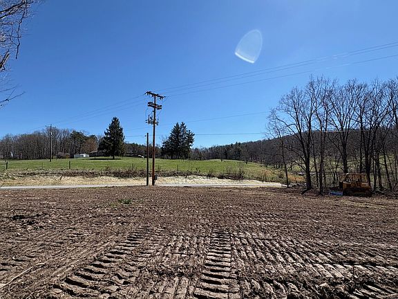 3rd image of Pinhook Rd