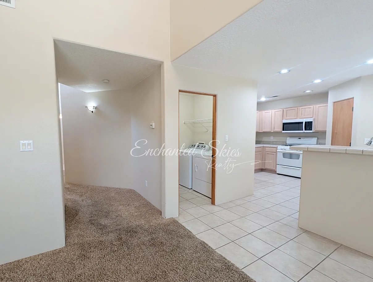 3 bed, 1625 sqft, $2,450 — Photo 3