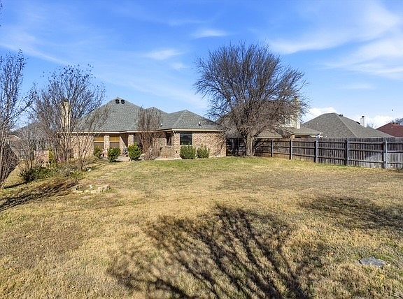 3rd image of 368 Lockwood Ln